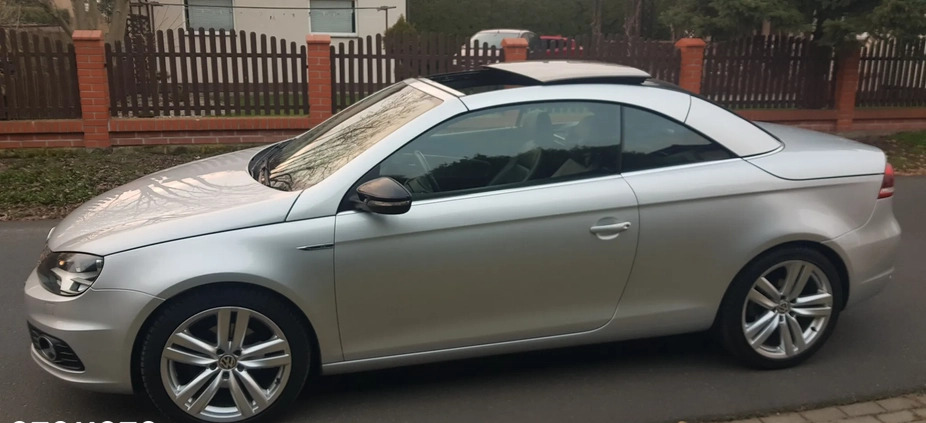 Volkswagen Eos cena 36500 przebieg: 134800, rok produkcji 2011 z Września małe 781